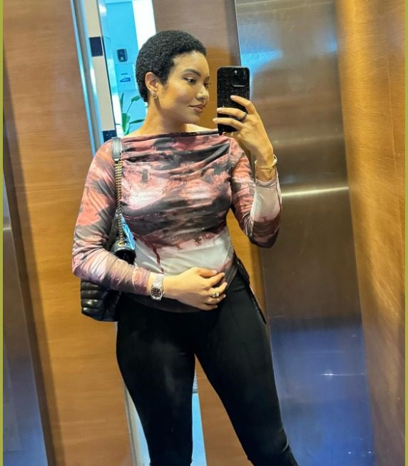 Anna Banner Stuns Fans with Her Breathtaking Natural Afro Look!