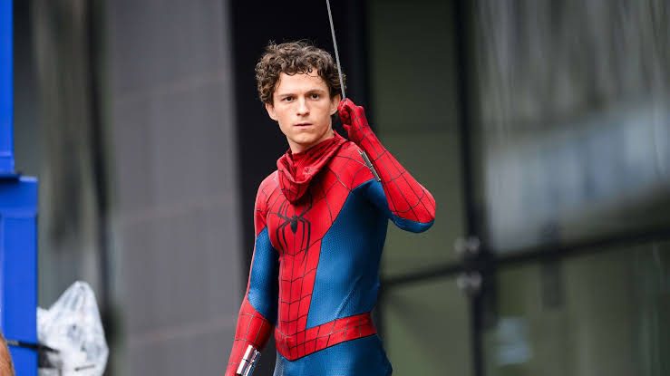 Tom Holland Hospitalized After On-Set Stunt Accident