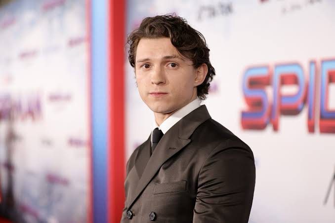 Tom Holland Concussion Update: Actor ‘On the Mend’ After Spider-Man Set Injury