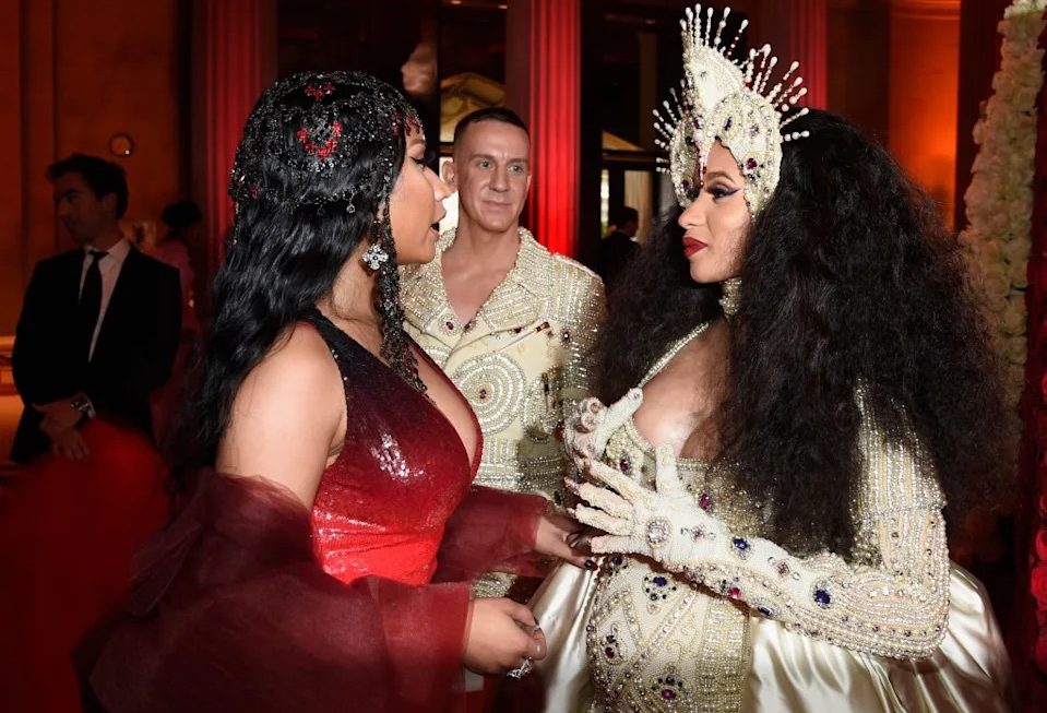 Nicki Minaj Issues 3-Day Ultimatum to Cardi B’s Corporate Partners