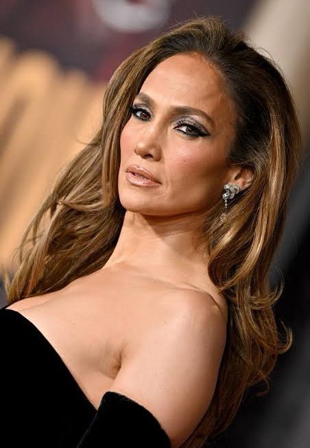 Jennifer Lopez Says She’s Never Felt Truly Loved by Any Romantic Partners