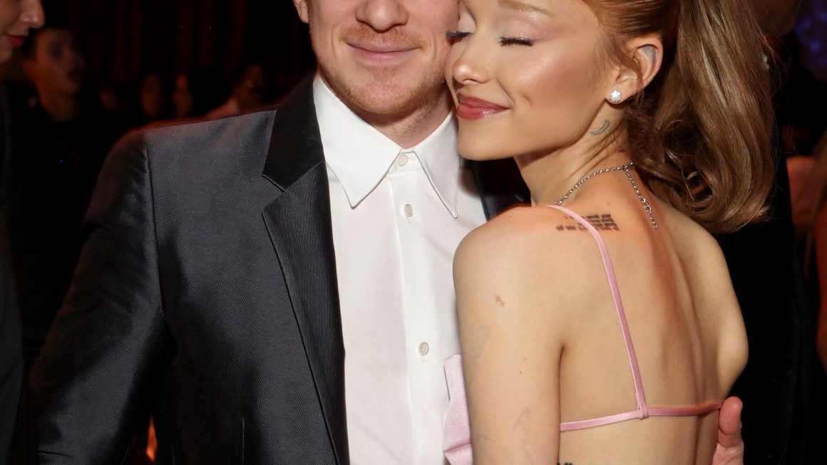 Ariana Grande & Ethan Slater Relationship Solid, Despite Split Rumors After Wicked Premiere 