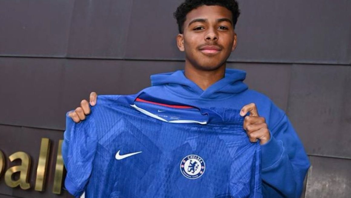 Thiago Silva Son Isago Chelsea Contract Signed as First-Year Scholar 